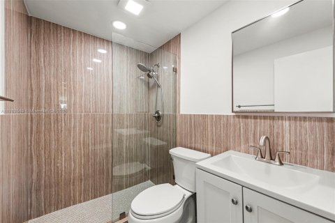 Villa ou maison à vendre à Miami Beach, Floride: 4 chambres, 400.87 m2 № 1715537 - photo 23