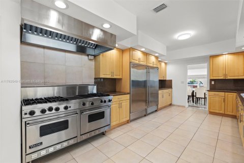 Villa ou maison à vendre à Miami Beach, Floride: 4 chambres, 400.87 m2 № 1715537 - photo 25