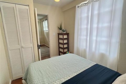 Propiedad comercial en venta en Clearwater, Florida, 13 dormitorios, 241.55 m2 № 1898756 - foto 12