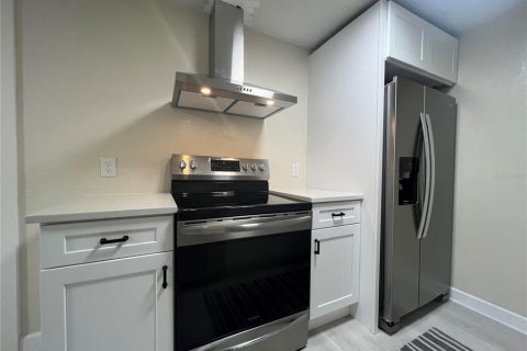 Propiedad comercial en venta en Clearwater, Florida, 13 dormitorios, 241.55 m2 № 1898756 - foto 6