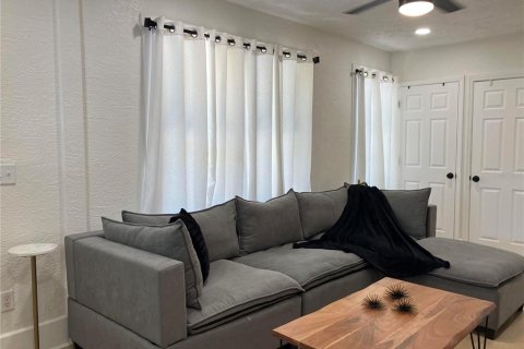 Propiedad comercial en venta en Clearwater, Florida, 13 dormitorios, 241.55 m2 № 1898756 - foto 19