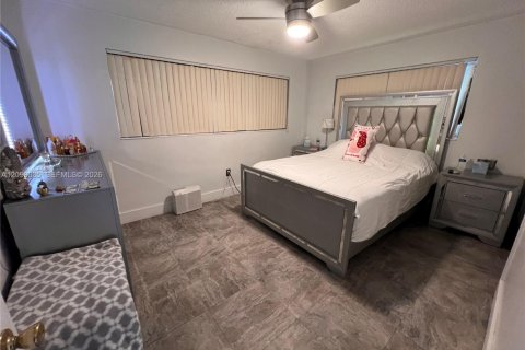 Villa ou maison à louer à Miami, Floride: 2 chambres, 85.28 m2 № 2390051 - photo 6