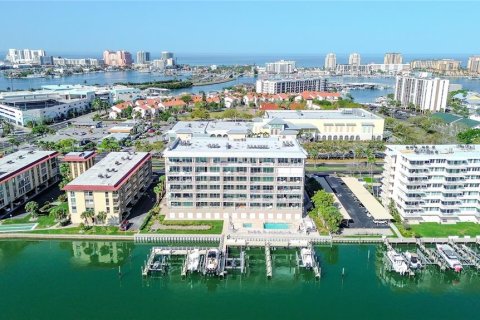 Copropriété à vendre à Clearwater, Floride: 3 chambres, 163.51 m2 № 2205881 - photo 2