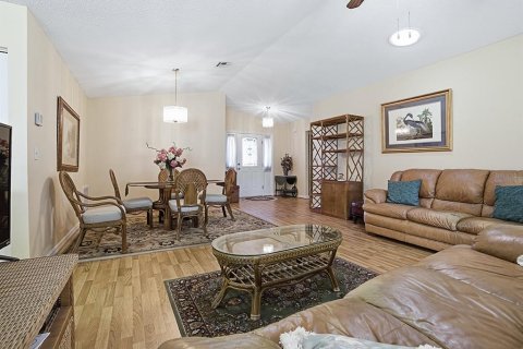 Купить виллу или дом в Лисбург, Флорида 8 комнат, 162.11м2, № 2110916 - фото 11