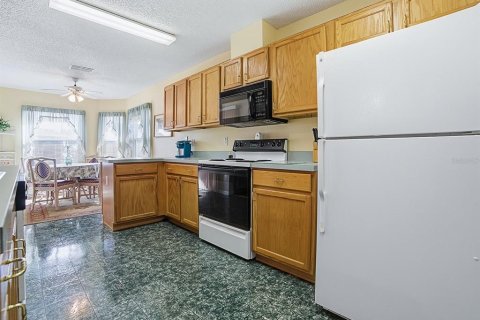 Купить виллу или дом в Лисбург, Флорида 8 комнат, 162.11м2, № 2110916 - фото 13