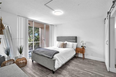 Снять в аренду кондоминиум в Дейви, Флорида 1 спальня, 60.76м2, № 1958386 - фото 12