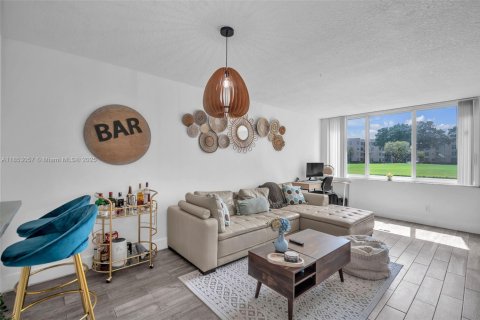 Снять в аренду кондоминиум в Дейви, Флорида 1 спальня, 60.76м2, № 1958386 - фото 5