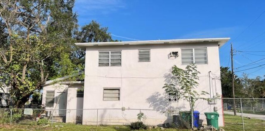 Casa en Miami, Florida 3 dormitorios, 156.17 m2 № 952385