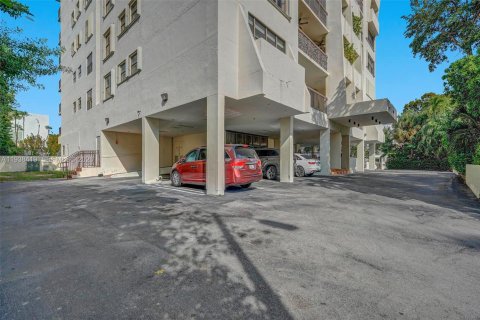 Copropriété à louer à Bay Harbor Islands, Floride: 2 chambres, 148.64 m2 № 1996425 - photo 28