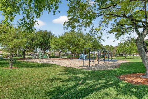 Villa ou maison à vendre à Margate, Floride: 3 chambres, 150.04 m2 № 2044772 - photo 7