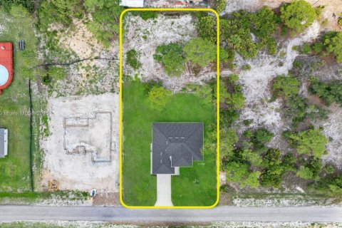 Villa ou maison à vendre à Lehigh Acres, Floride: 3 chambres, 159.7 m2 № 1796382 - photo 2