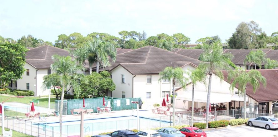 Condo in Lake Worth, Florida, 2 bedrooms  № 697215