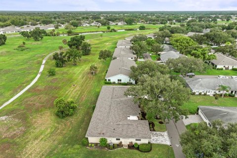 Condo in Sun City Center, Florida, 2 bedrooms  № 2210126 - photo 28