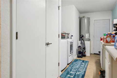 Casa en venta en Summerfield, Florida, 3 dormitorios, 148.18 m2 № 1842335 - foto 2