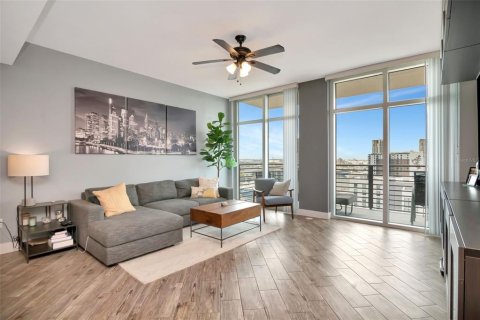 Condo in Tampa, Florida, 2 bedrooms  № 1751536 - photo 12