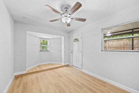 Villa ou maison à vendre à DeLand, Floride: 3 chambres, 118.45 m2 № 1909694 - photo 9