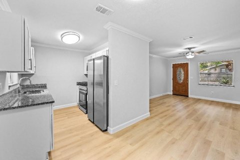 Villa ou maison à vendre à DeLand, Floride: 3 chambres, 118.45 m2 № 1909694 - photo 11