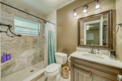 Villa ou maison à vendre à Palmetto Bay, Floride: 3 chambres, 153.01 m2 № 1938576 - photo 7