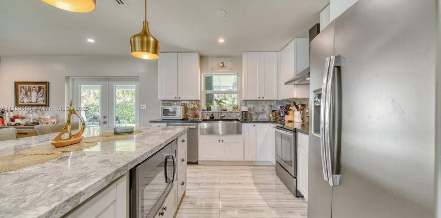 Villa ou maison à Palmetto Bay, Floride 3 chambres, 153.01 m2 № 1938576