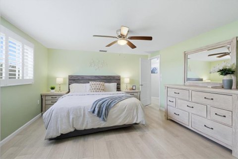Condo in Englewood, Florida, 3 bedrooms № 2221708 - photo 21