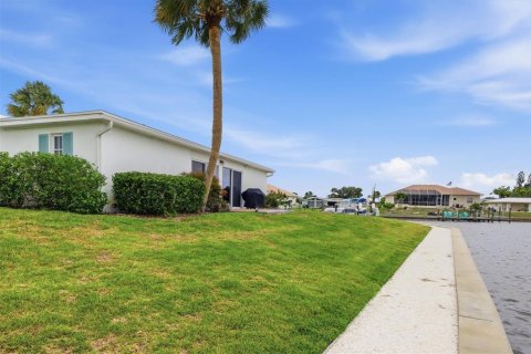 Condo in Englewood, Florida, 3 bedrooms № 2221708 - photo 29
