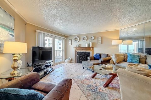 Copropriété à vendre à Indian Shores, Floride: 2 chambres, 130.06 m2 № 2102296 - photo 12