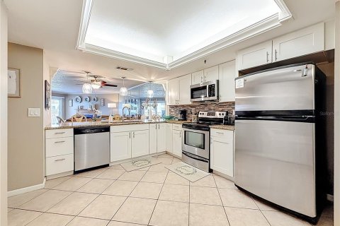 Copropriété à vendre à Indian Shores, Floride: 2 chambres, 130.06 m2 № 2102296 - photo 8