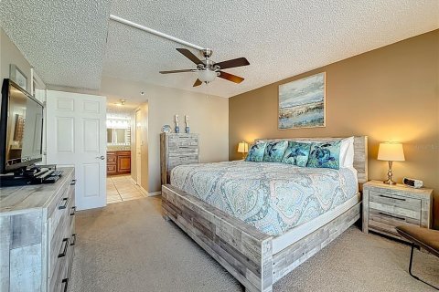 Copropriété à vendre à Indian Shores, Floride: 2 chambres, 130.06 m2 № 2102296 - photo 21