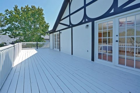 House in Merrit Island, Florida 4 bedrooms, 285.77 sq.m. № 2111439 - photo 8