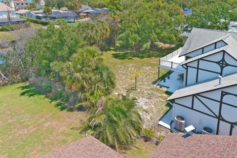 House in Merrit Island, Florida 4 bedrooms, 285.77 sq.m. № 2111439 - photo 20