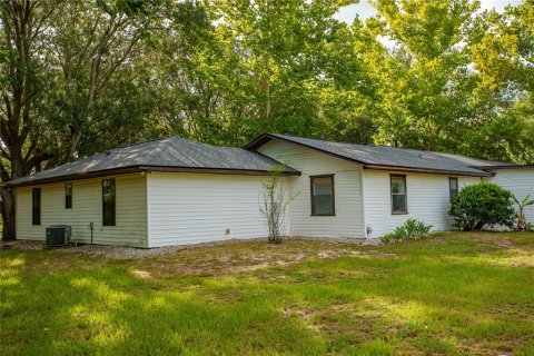 House in Alachua, Florida 7 bedrooms, 292.27 sq.m. № 2200507 - photo 13