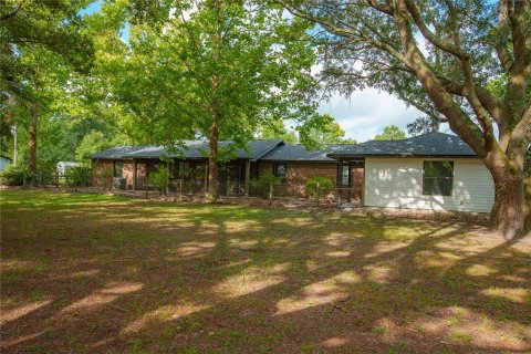 House in Alachua, Florida 7 bedrooms, 292.27 sq.m. № 2200507 - photo 4