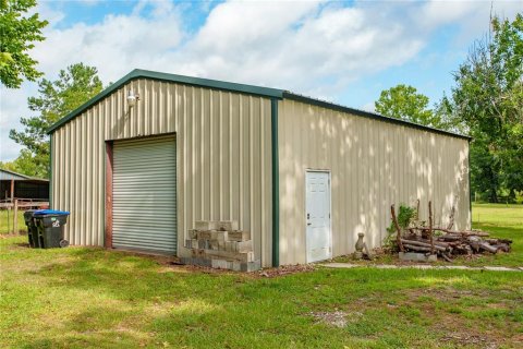 House in Alachua, Florida 7 bedrooms, 292.27 sq.m. № 2200507 - photo 6