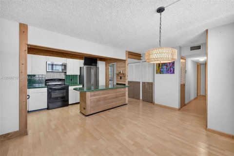 Condo à Aventura, Floride, 3 chambres  № 2309657
