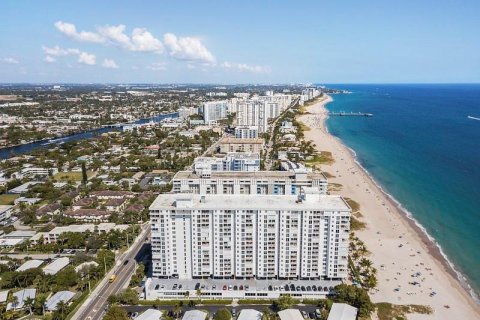 Condominio en venta en Pompano Beach, Florida, 2 dormitorios, 141.21 m2 № 2247937 - foto 27