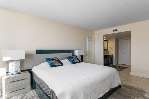 Condominio en venta en Pompano Beach, Florida, 2 dormitorios, 141.21 m2 № 2247937 - foto 8