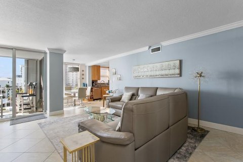Condominio en venta en Pompano Beach, Florida, 2 dormitorios, 141.21 m2 № 2247937 - foto 18