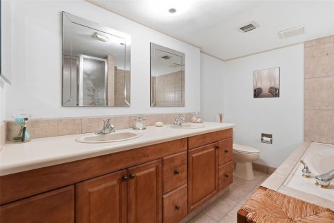Condominio en venta en Largo, Florida, 2 dormitorios, 135.64 m2 № 2092777 - foto 16