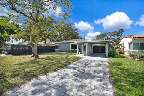 Купить виллу или дом в Форт-Лодердейл, Флорида 3 спальни, 84.82м2, № 2032218 - фото 3