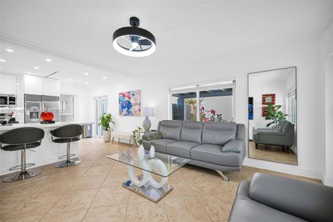 Купить виллу или дом в Форт-Лодердейл, Флорида 3 спальни, 84.82м2, № 2032218 - фото 11