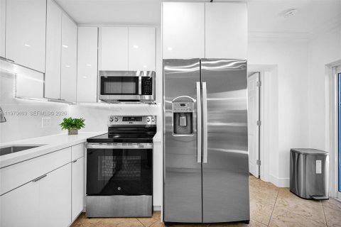 Купить виллу или дом в Форт-Лодердейл, Флорида 3 спальни, 84.82м2, № 2032218 - фото 14