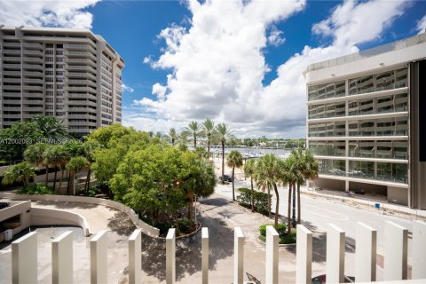 Condominio en Miami, Florida, 2 dormitorios  № 2170304