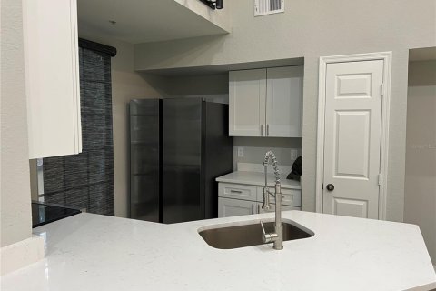 Apartamento en alquiler en Orlando, Florida, 2 dormitorios, 98.66 m2 № 1911619 - foto 5