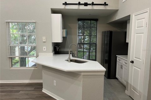 Apartamento en alquiler en Orlando, Florida, 2 dormitorios, 98.66 m2 № 1911619 - foto 3