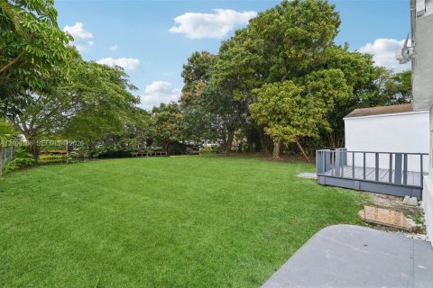 Villa ou maison à vendre à Miami, Floride: 3 chambres, 205.87 m2 № 2420701 - photo 27