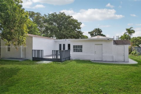 Villa ou maison à vendre à Miami, Floride: 3 chambres, 205.87 m2 № 2420701 - photo 29