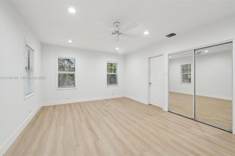 Villa ou maison à vendre à Miami, Floride: 3 chambres, 205.87 m2 № 2420701 - photo 13