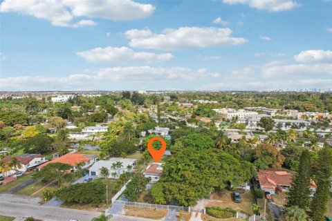 Villa ou maison à vendre à Miami, Floride: 3 chambres, 205.87 m2 № 2420701 - photo 30
