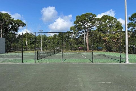 Condo in Orlando, Florida, 2 bedrooms  № 2239158 - photo 11