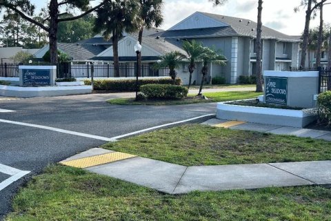 Condo in Orlando, Florida, 2 bedrooms  № 2239158 - photo 2